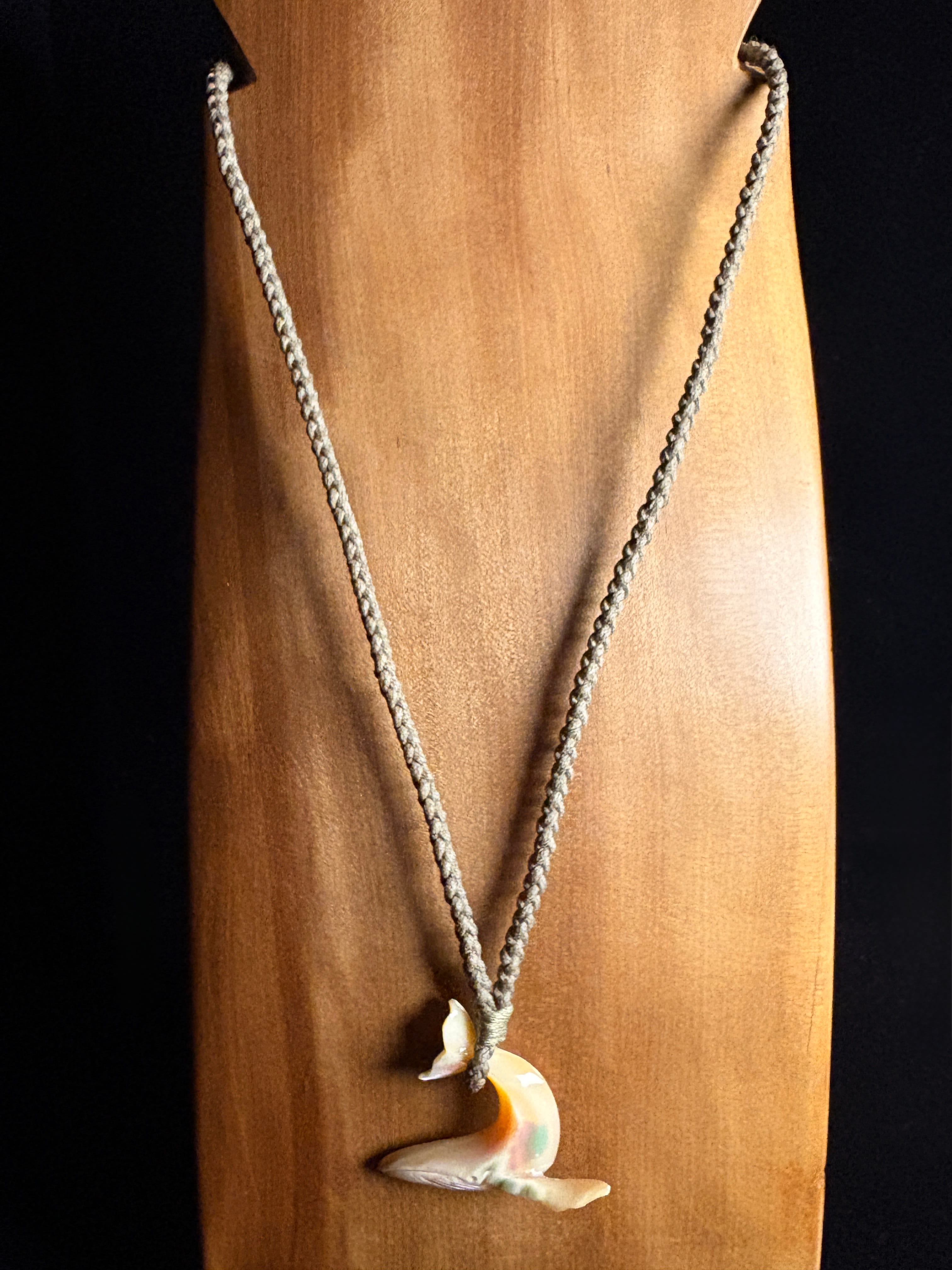 DEEP VOYAGER - ISLAND NACRE